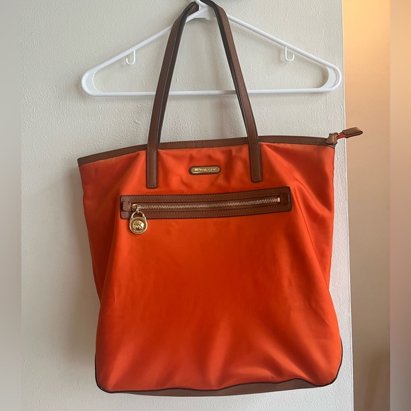 Michael Kors Tote Bag - Picture 2 of 13